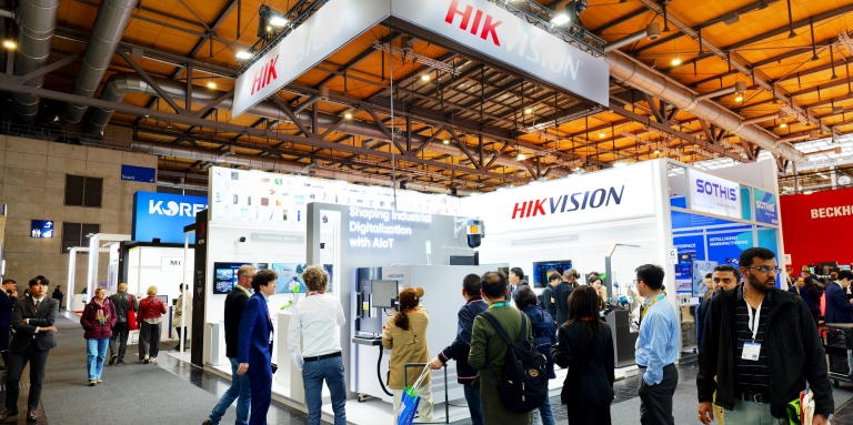 เครื่องเอ็กซ์เรย์ขับเคลื่อนด้วย AI ที่งาน Hannover Messe 2026